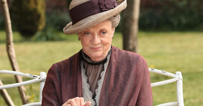 maggie smith downton abbey 1920