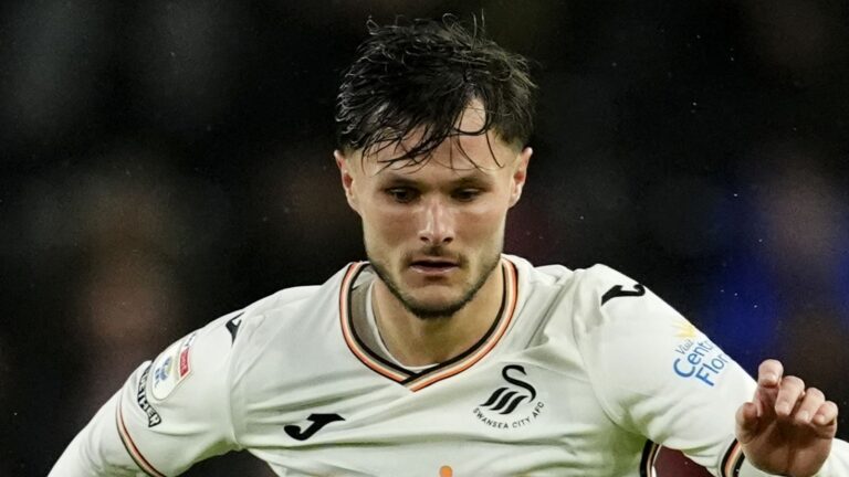 skysports swansea liam cullen 6772713