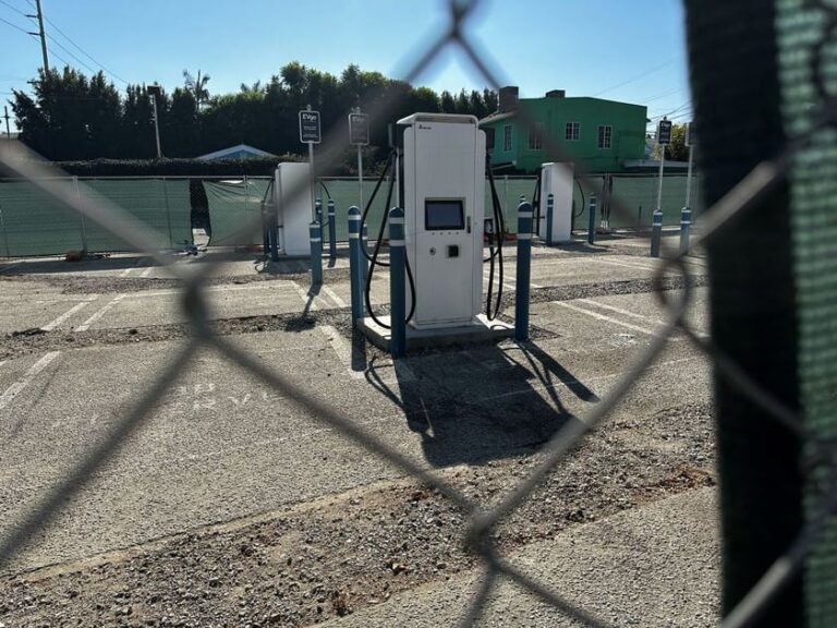 rows of empty chargers 1200x630 s